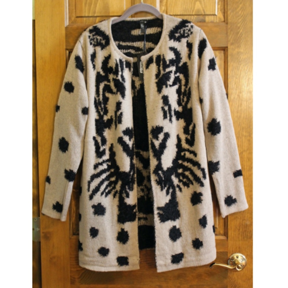 BRAND NEW Cardigan